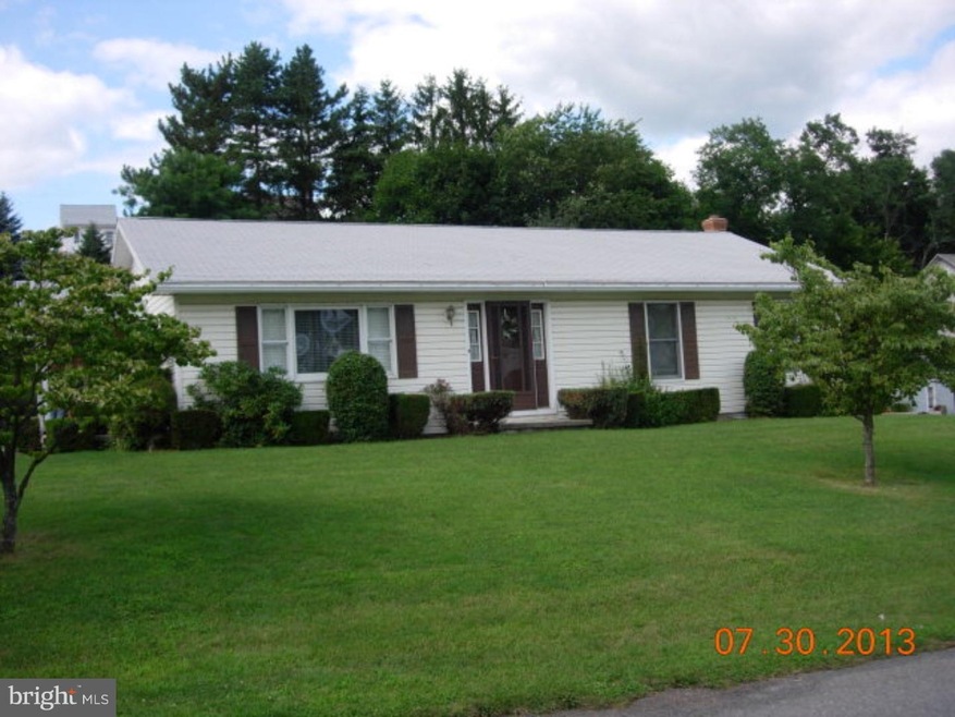 225 Race St, Tamaqua, PA 18252 - photo 1