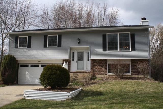 720 Butterfield Dr, Algonquin, IL 60102 - photo 1