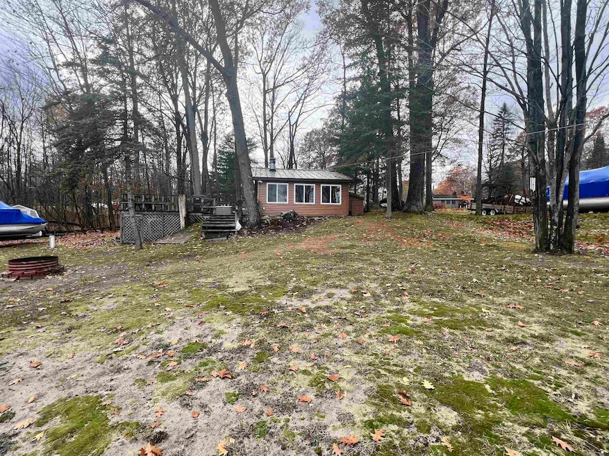 5006 Lake Point St, Harrison, MI 48625 - photo 1