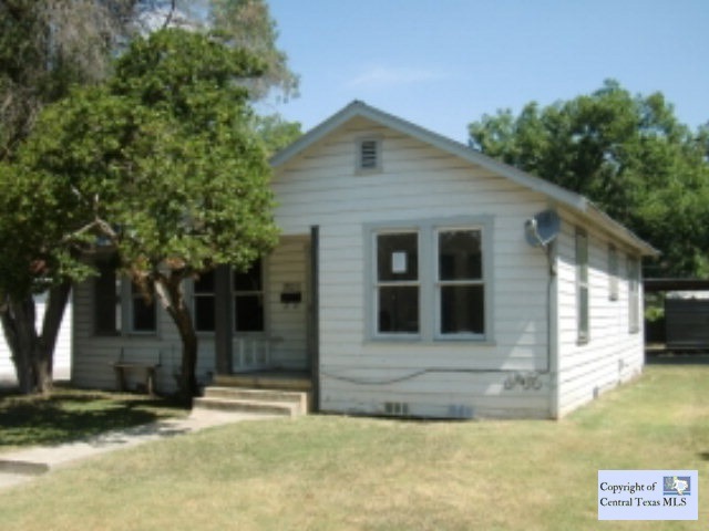 726 Bismark St, Seguin, TX 78155 - photo 1