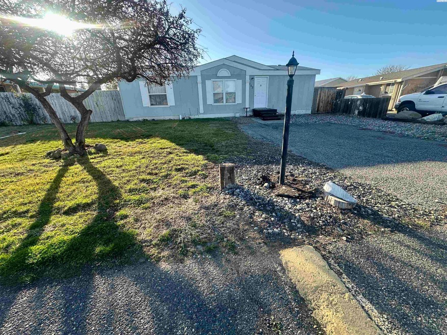 2917 W 19th Ave unit 103, Kennewick, WA 99337 - photo 1