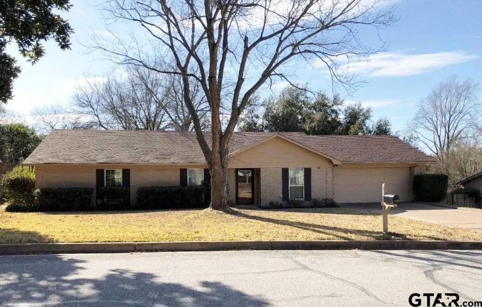 719 719 David, Tyler, TX 75703 - photo 1