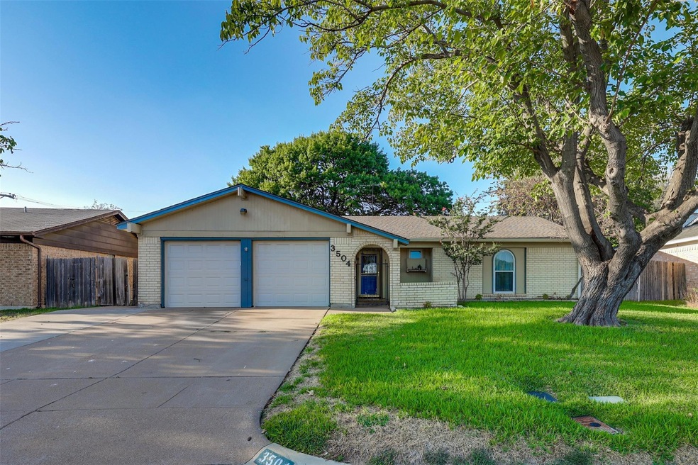 3504 Madrid Dr, Fort Worth, TX 76133 - photo 1
