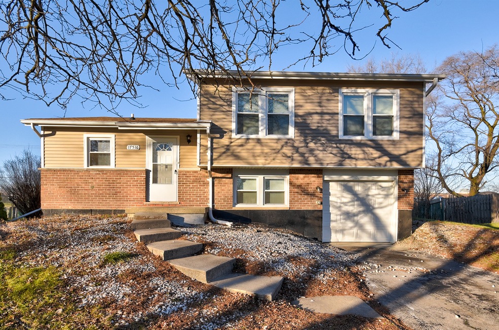 17516 Winston Ct, Country Club Hills, IL 60478 - photo 1