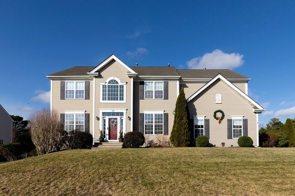 520 Raymond Rd, Plymouth, MA 02360 - photo 1