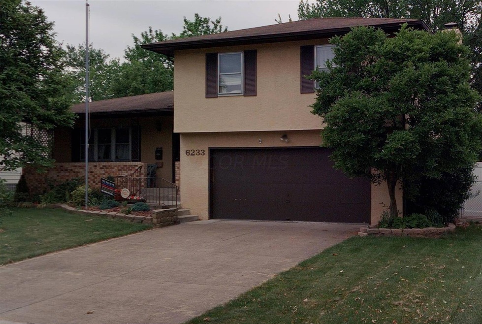 6233 Skywae Dr, Columbus, OH 43229 - photo 1