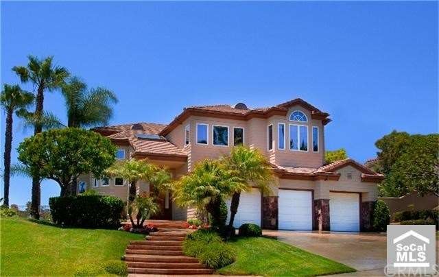 Set high upon a Bluff Top with expansive views