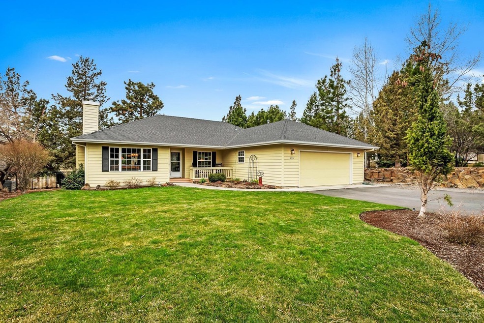 61557 Fargo Ln, Bend, OR 97702 - photo 1