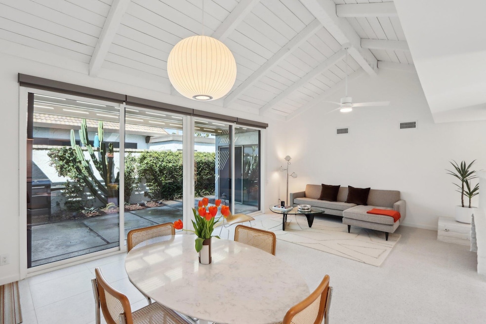 9-web-or-mls-W Miramonte Cir C-009
