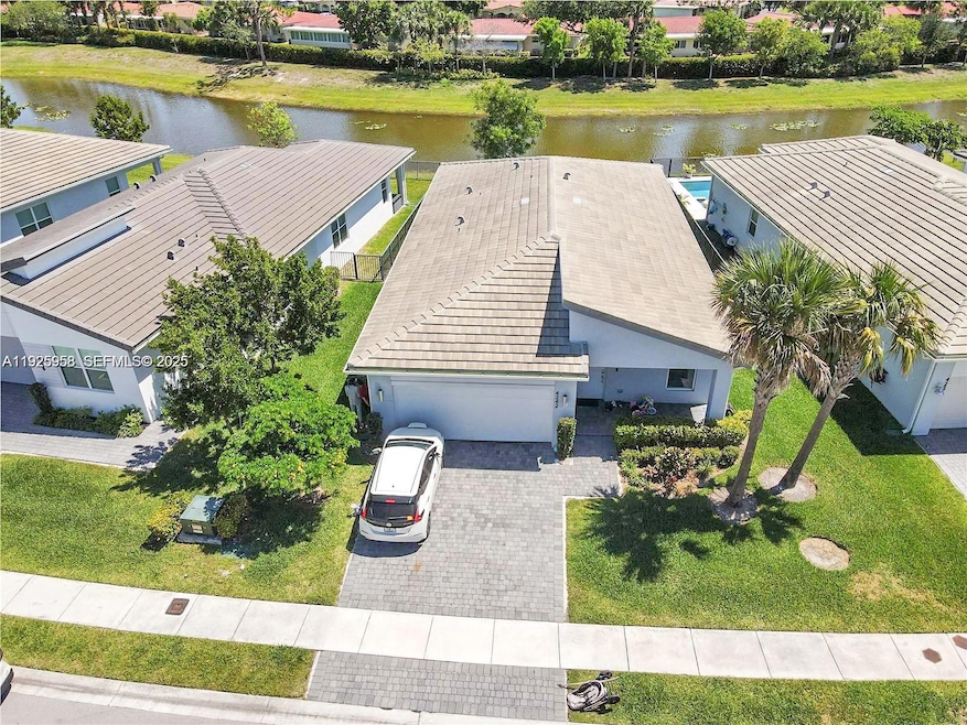 4242 Rosa Dr, Lighthouse Point, FL 33064 - photo 1