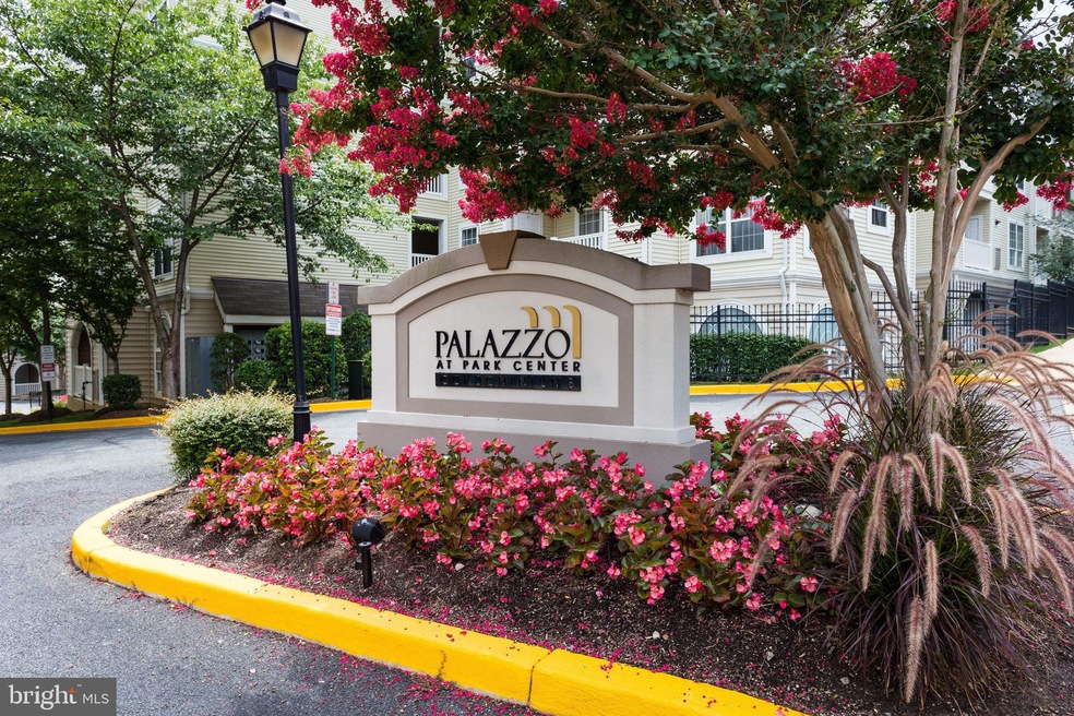 4560 Strutfield Ln unit 1111, Alexandria, VA 22311 - photo 1