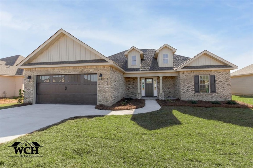 607 Broderick Cir, Warner Robins, GA 31088 - photo 1