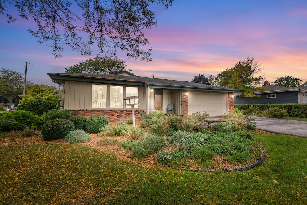 1961 17th Ave, Grafton, WI 53024 - photo 1