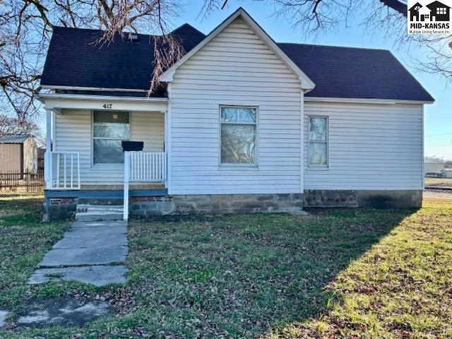 417 W Euclid St, McPherson, KS 67460 - photo 1
