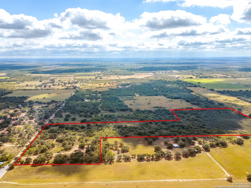 771(B) County Road 660, Devine, TX 78016 MLS 1741313