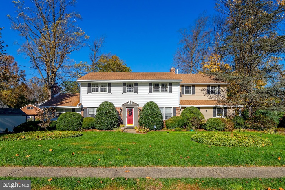 520 Hunter St, Woodbury, NJ 08096 - photo 1