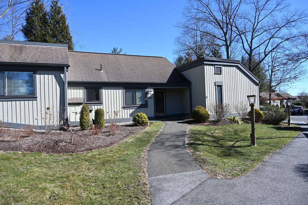 922 Heritage Village unit B, Southbury, CT 06488 - photo 1