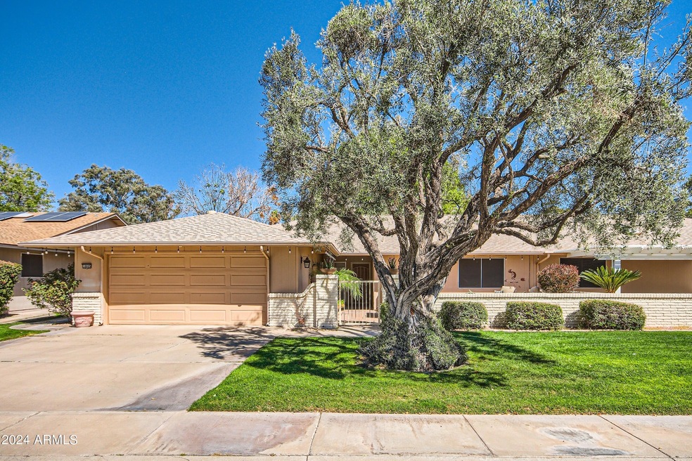 18805 N Conestoga Dr, Sun City, AZ 85373 - photo 1