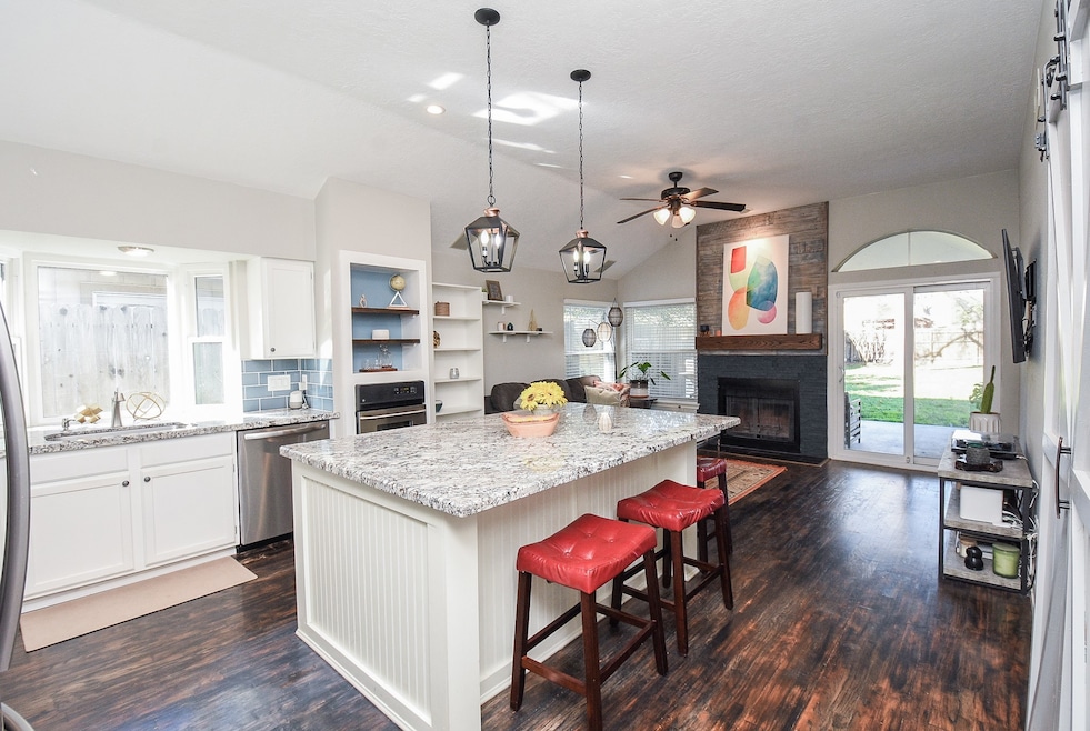 8635 Sparkling Springs Dr, Houston, TX 77095 - photo 1