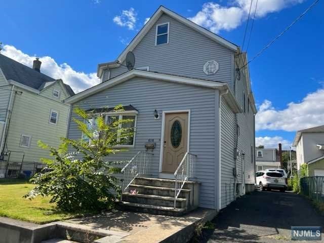 414 9th St, Carlstadt, NJ 07072 - photo 1