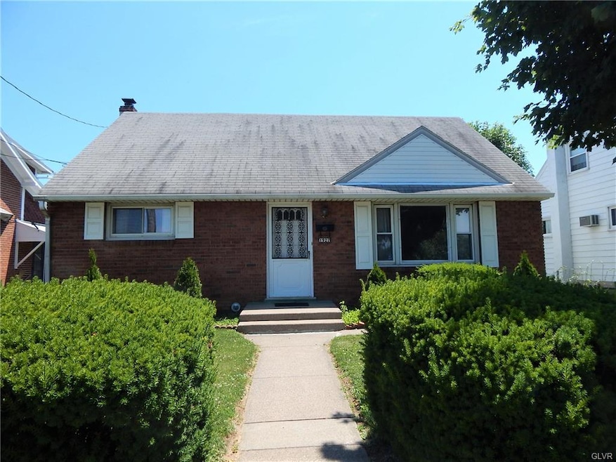 1927 S 3rd St, Allentown, PA 18103 - photo 1