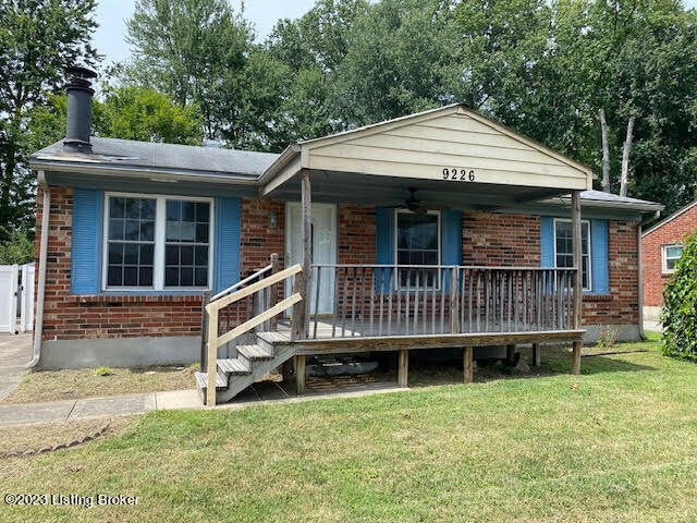 9226 Pagoda Dr, Louisville, KY 40229 - photo 1