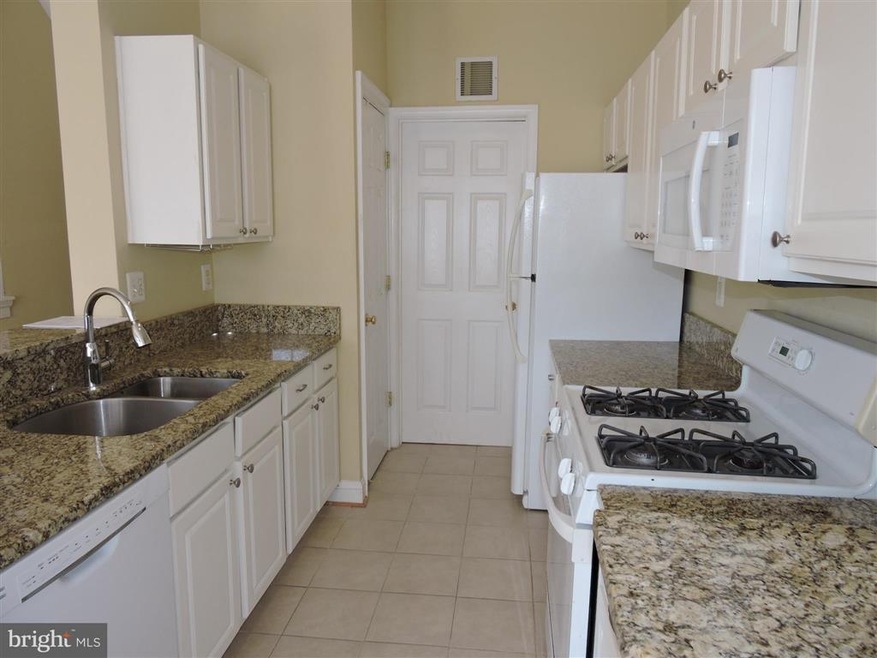 46370 Monocacy Square unit 90, Sterling, VA 20165 - photo 1