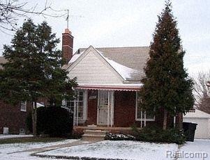 11627 BEACONSFIELD.jpg