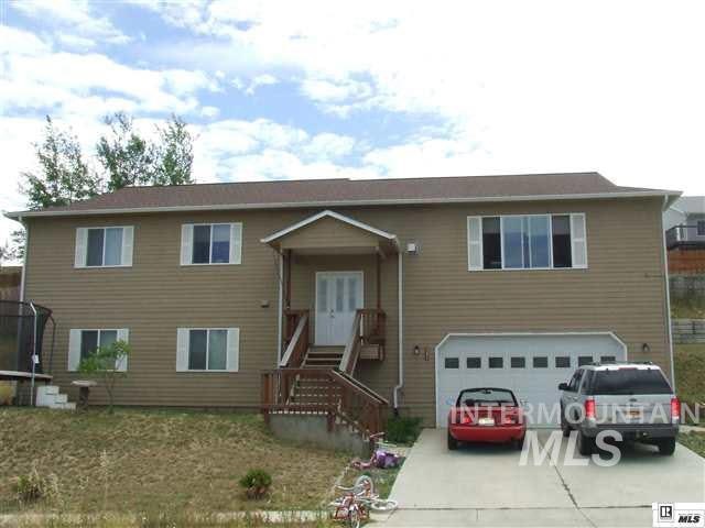 331 Julie Dr, Moscow, ID 83843 - photo 1