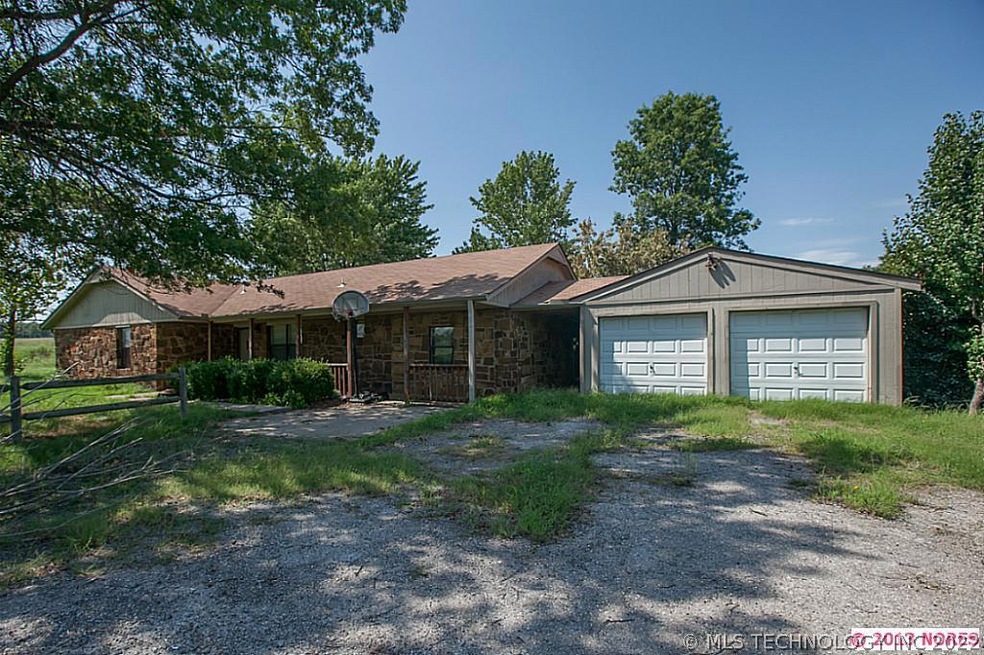 RR3 Box 130 W 20th St, Haskell, OK 74436 - photo 1
