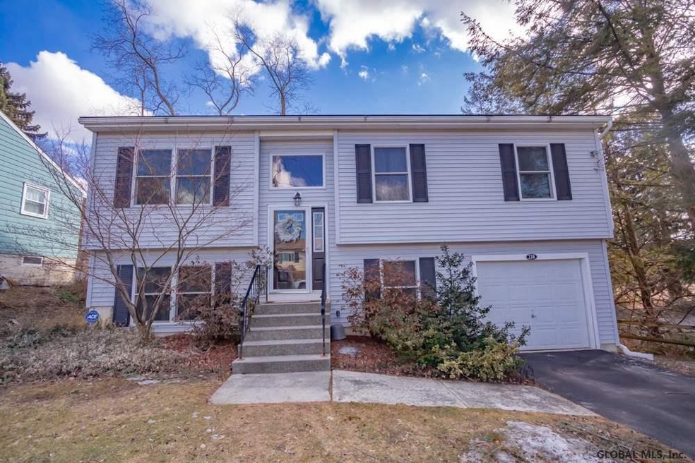 220 Washington Ave E, Rensselaer, NY 12144 - photo 1