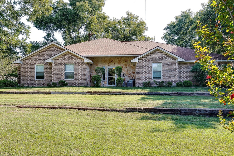 649 Fm 2815 S, Bonham, TX 75418 - photo 1