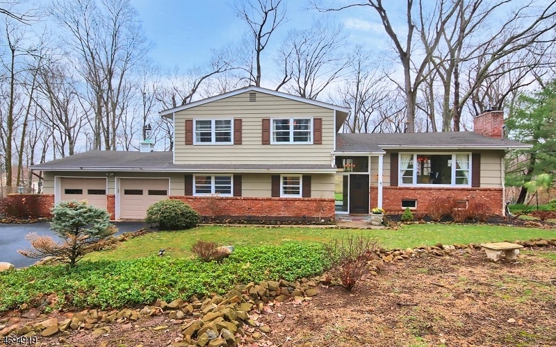 9 Redwood Rd, Martinsville, NJ 08836 - photo 1