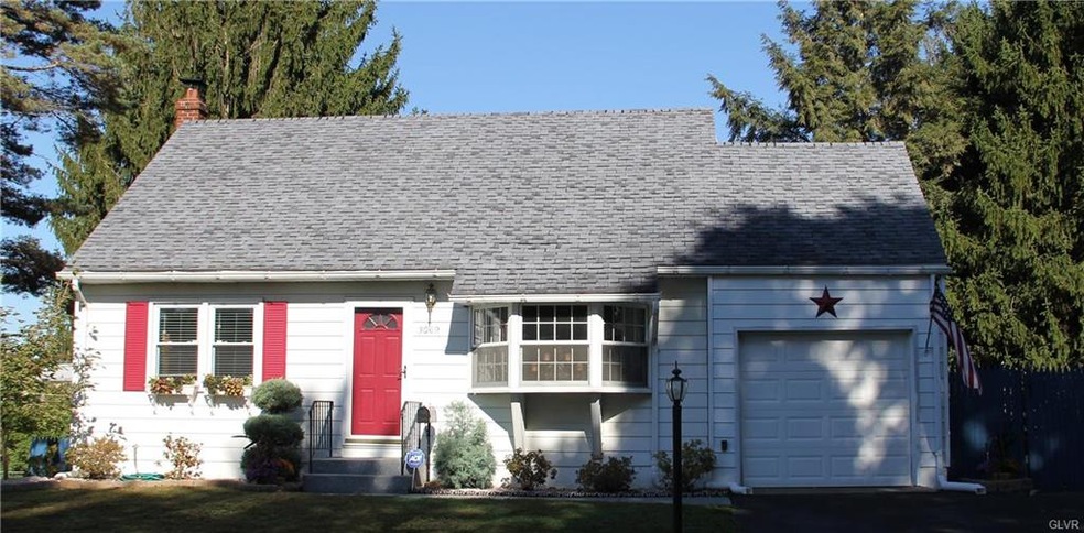 3069 Avon Rd, Bethlehem, PA 18017 - photo 1