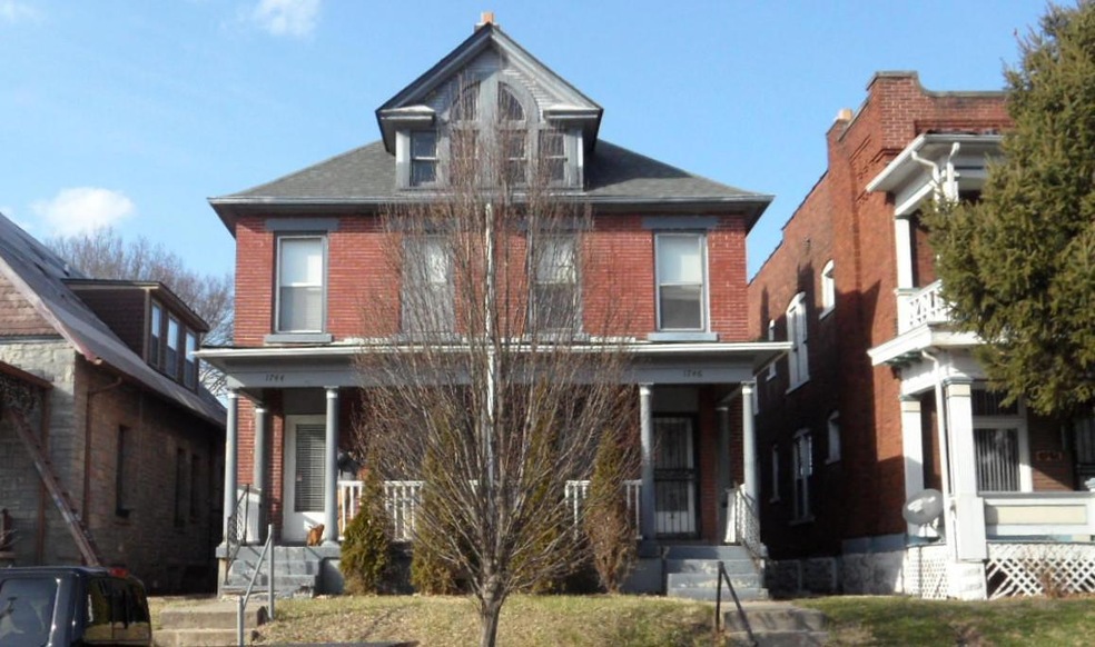 1744-46 Oak Street