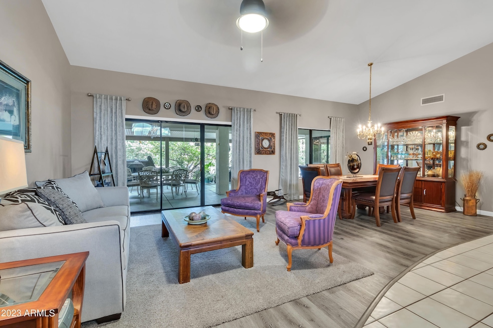 14752 W Buttonwood Dr-6