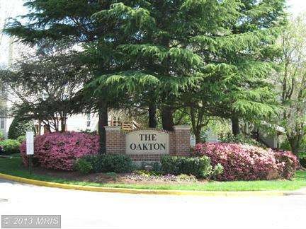 10070 Oakton Terrace Rd unit 10070, Oakton, VA 22124 - photo 1