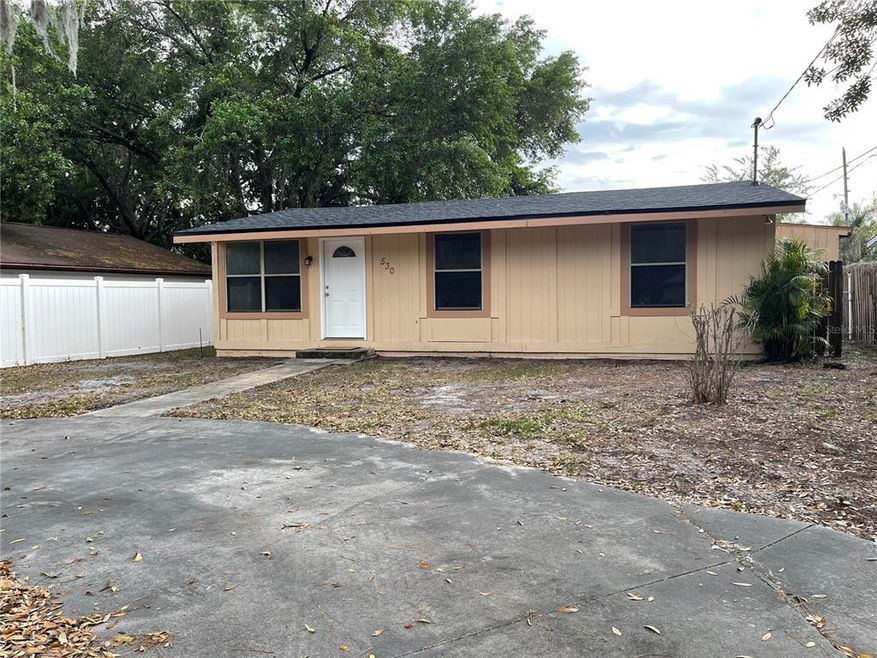 530 E Caroline St, Tavares, FL 32778 - photo 1