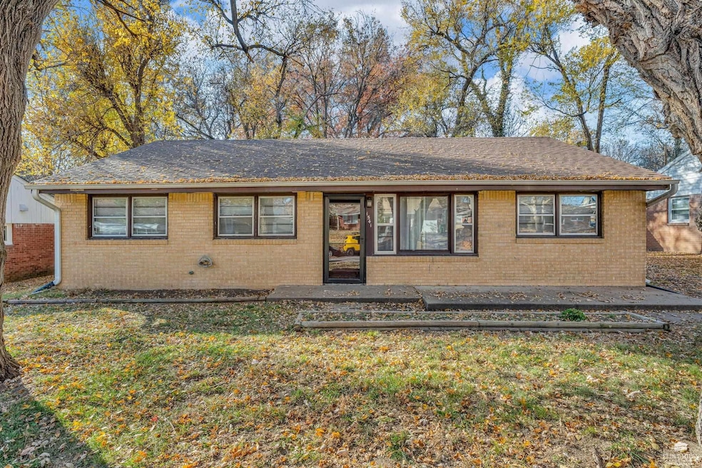 1541 Hartford Rd unit 1541 Hartford, Manhattan, KS 66502 - photo 1