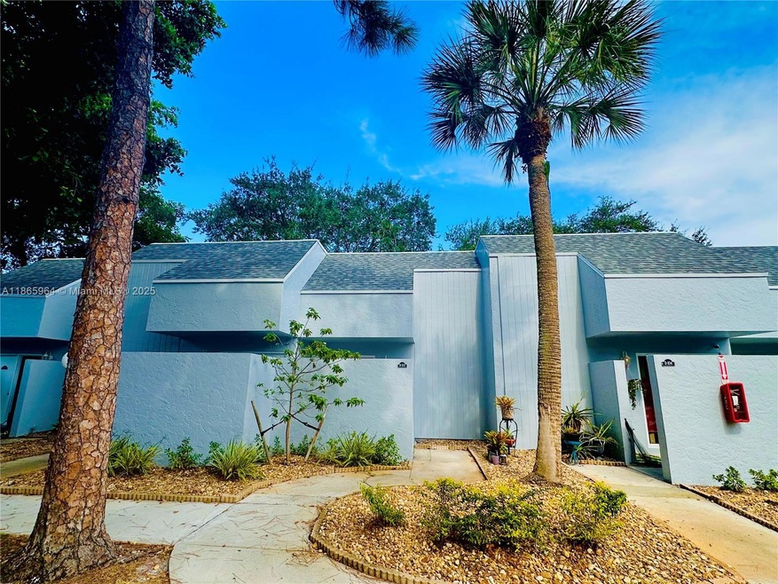 33 Deer Creek Rd unit D103, Deerfield Beach, FL 33442 - photo 1