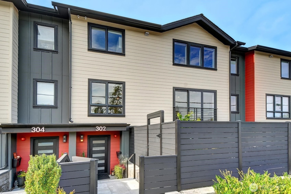 302 6th Ave S, Edmonds, WA 98020 - photo 1