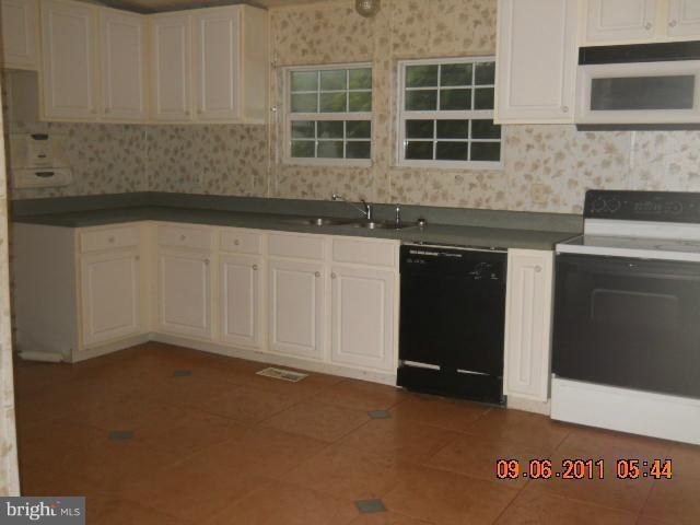 201 Bass Ln, Winchester, VA 22603 - photo 1