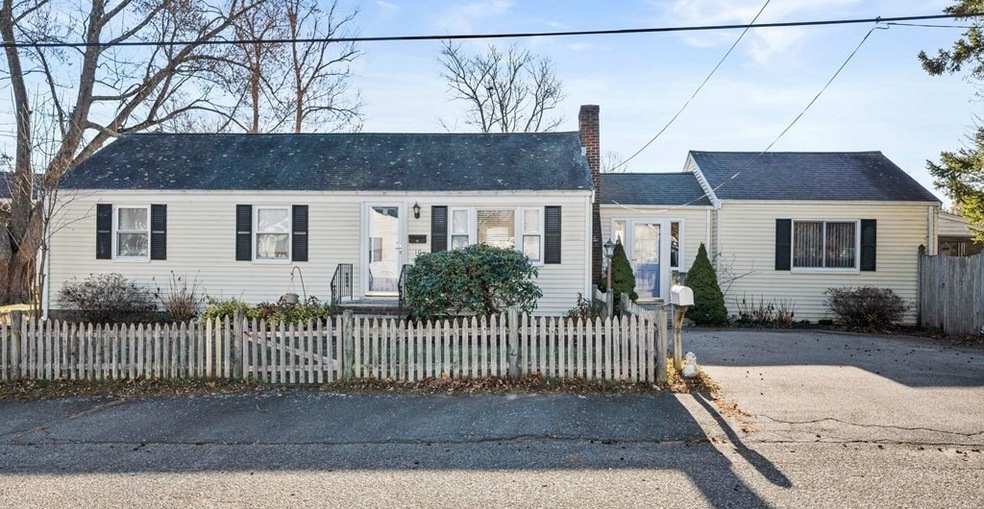 10 Ellen Ave, Weymouth, MA 02188 - photo 1