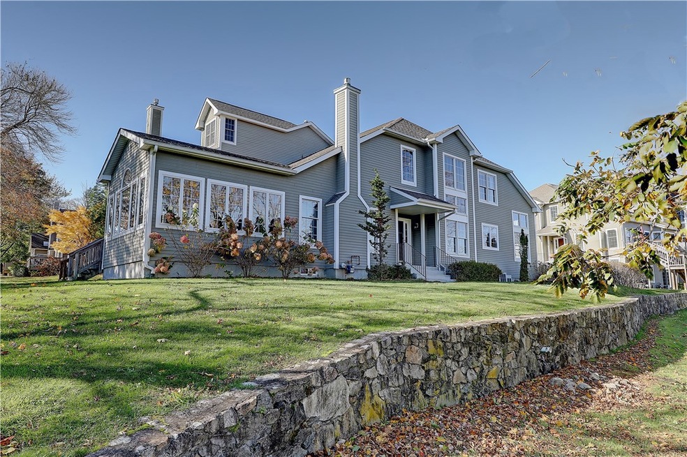 18 Seal Island Rd, Bristol, RI 02809 - photo 1