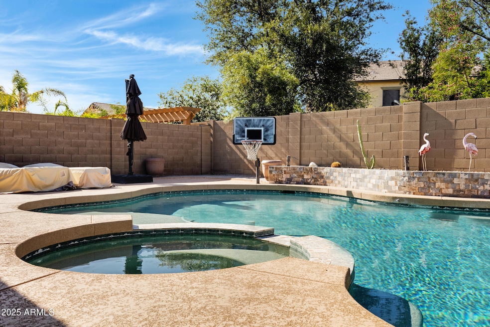 10758 E Lobo Ave-53