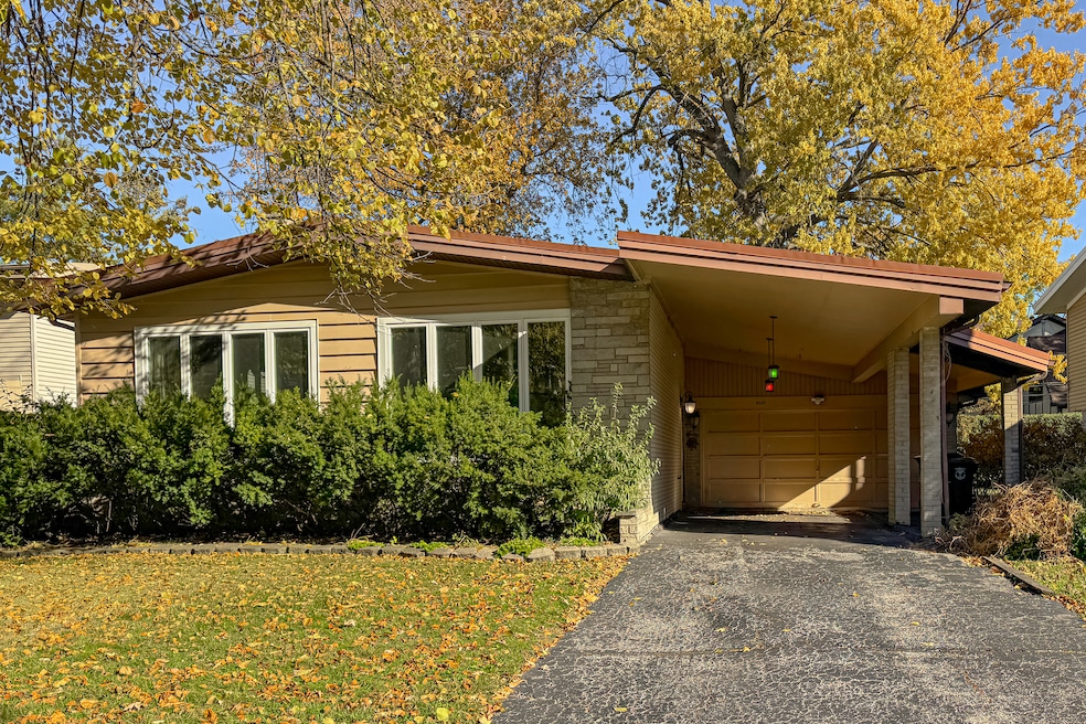 9107 Samoset Trail, Skokie, IL 60076 - photo 1