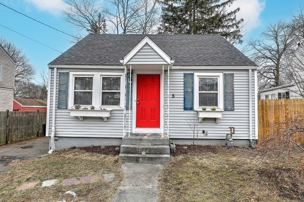 5 Lewiston St, Hyde Park, MA 02136 - photo 1