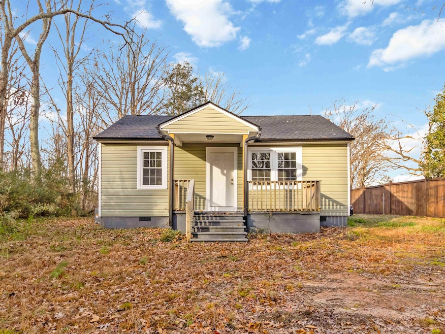 305 Lee McAbee Rd, Boiling Springs, SC 29316 - photo 1