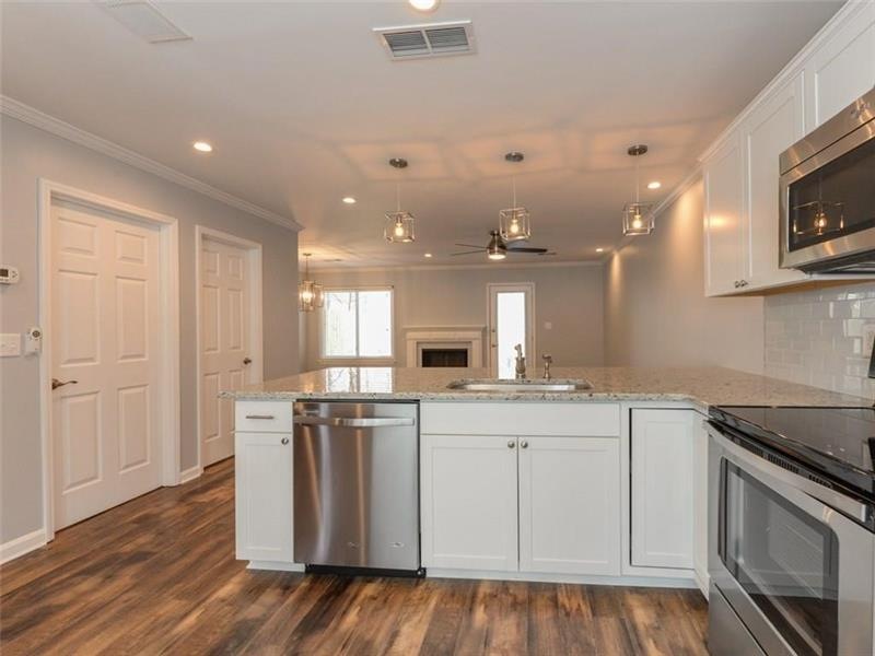 2170 Newport Landing, Alpharetta, GA 30009 - photo 1