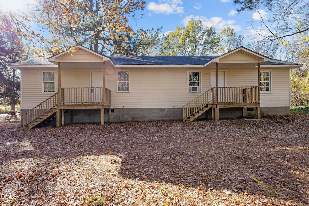 691-693 Boddie St, Henderson, NC 27536 - photo 1